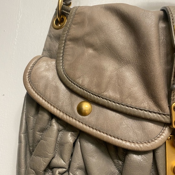 MIU MIU MATALESSE NAPA LEATHER CROSS BODY/SHOULDER BAG - Picture 3 of 13